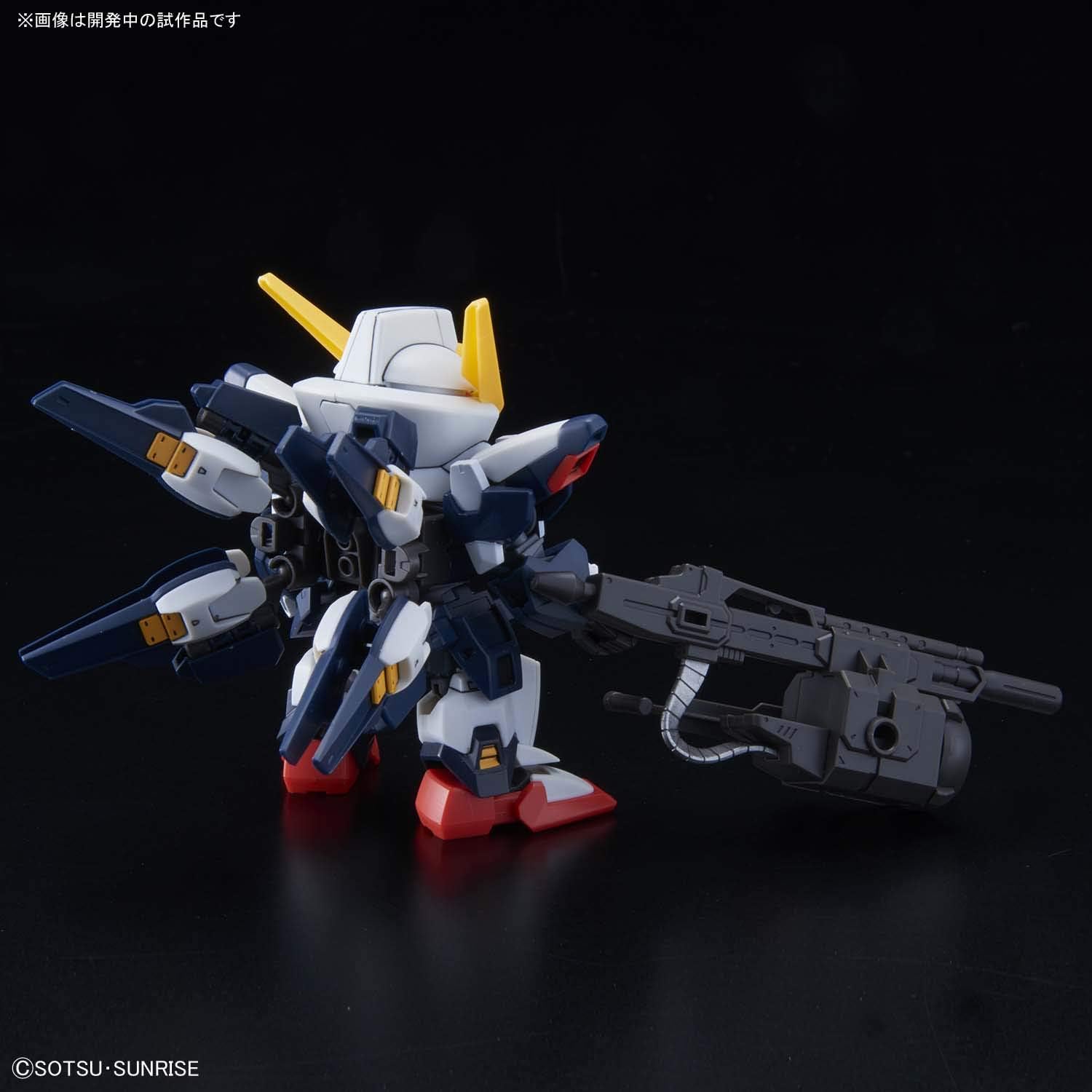SD Gundam Cross Silhouette Sisquiede