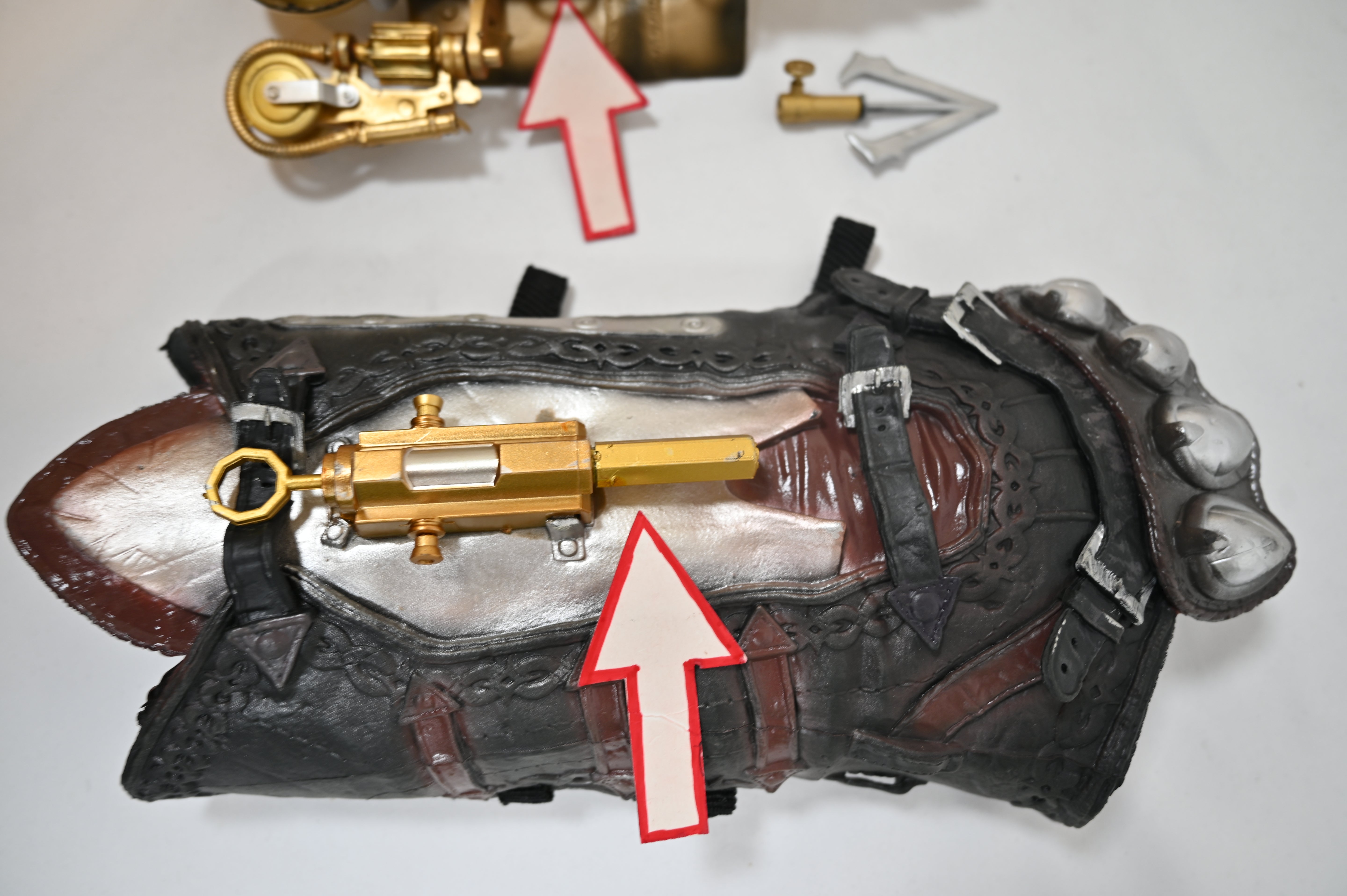 Guantelete del Sindicato - pintura defectuosas, hoja oculta dañada