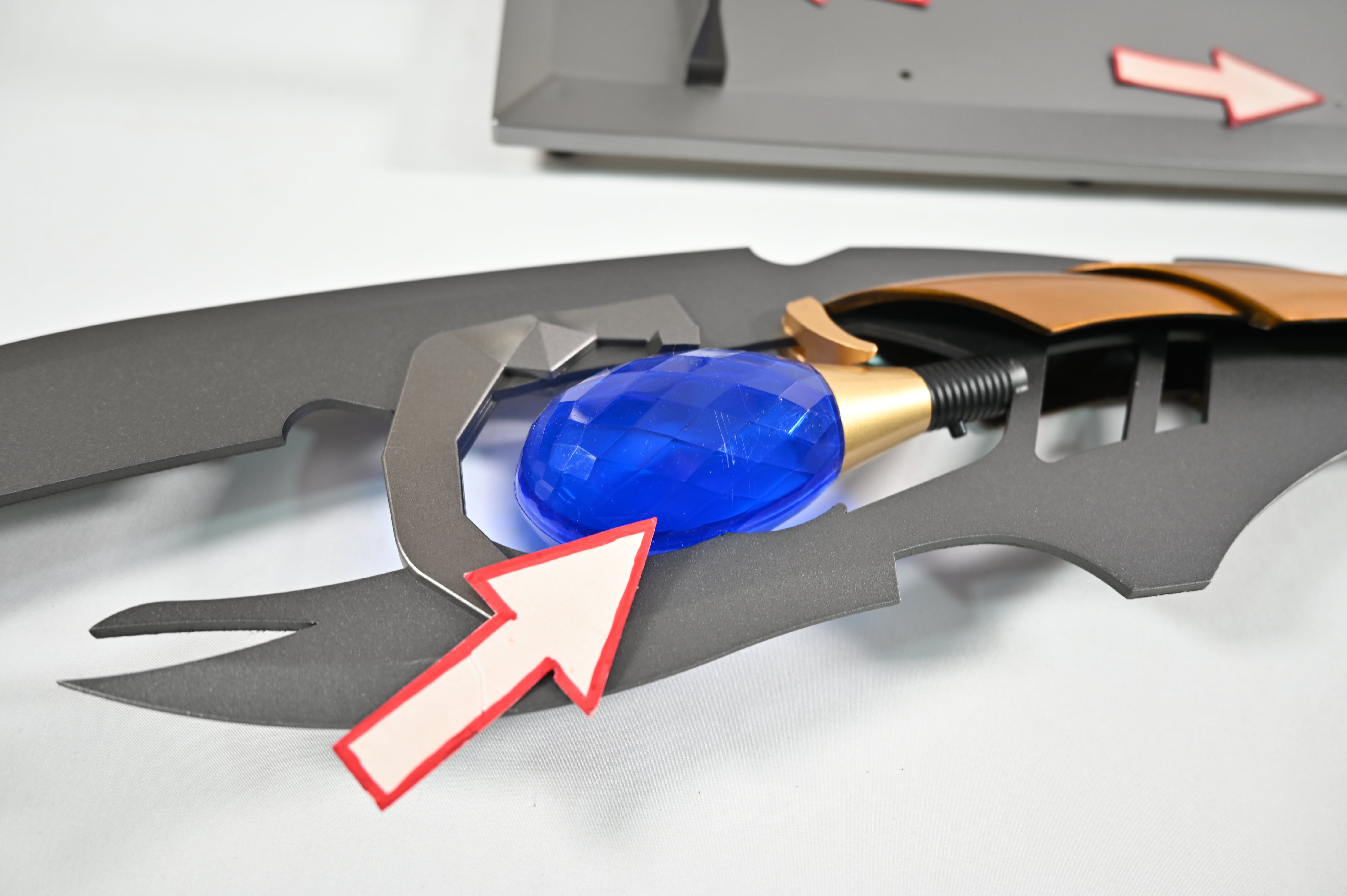 Cetro Chitauri - soporte y cetro rayados