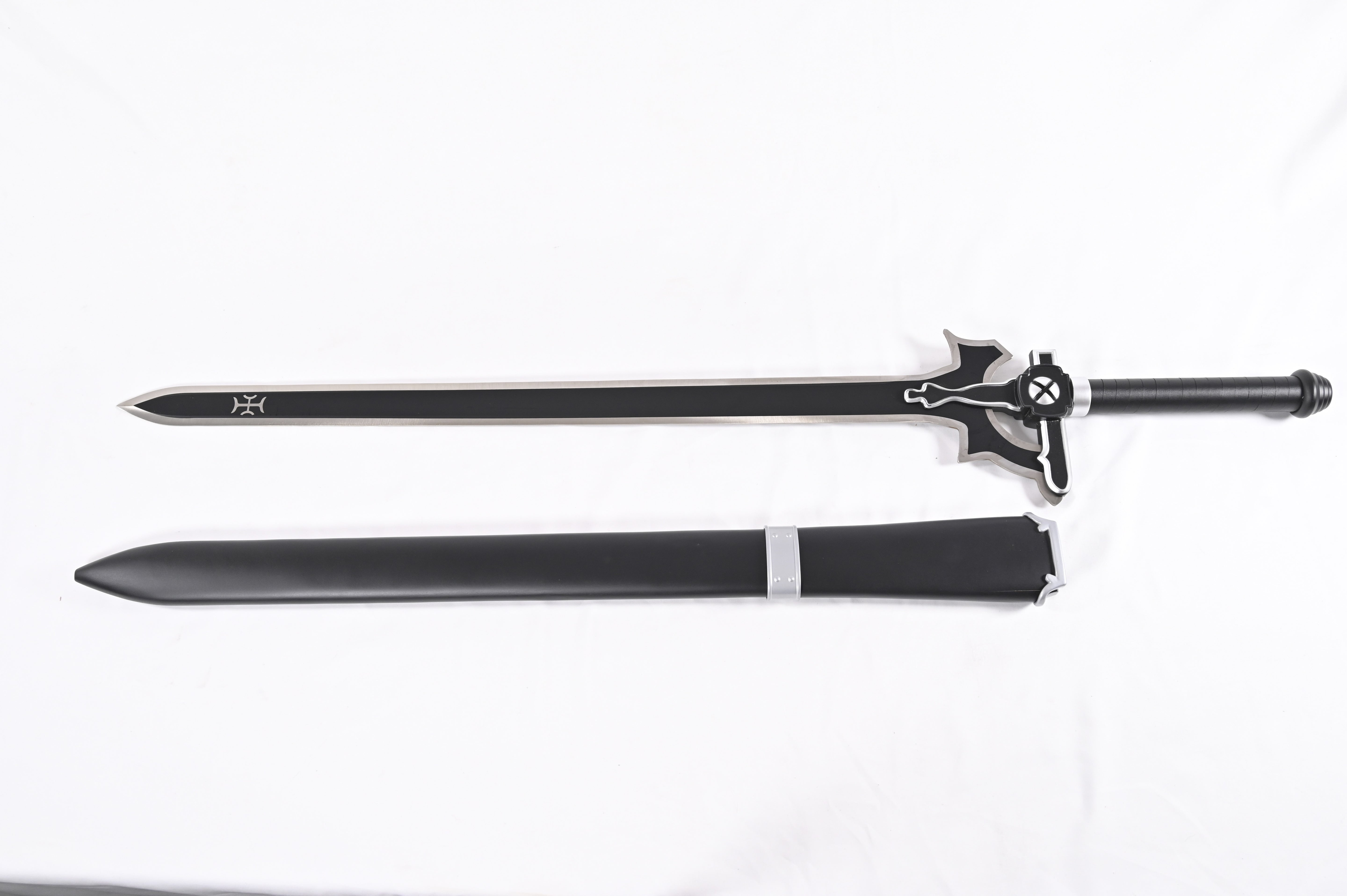 Elucidator - funda quebrada, hoja dañada