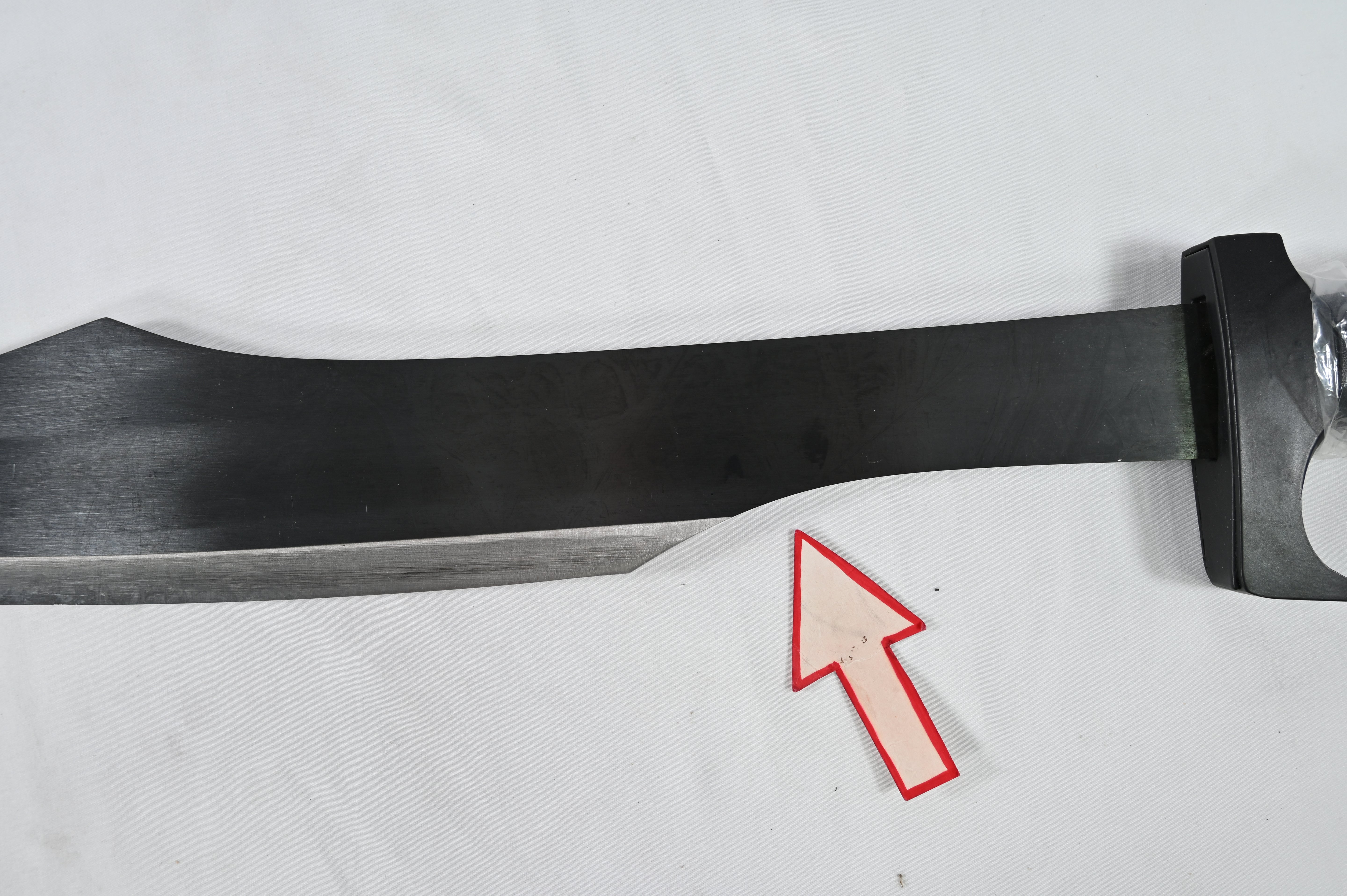 Spartan Sword - hoja manchada, funda dañada