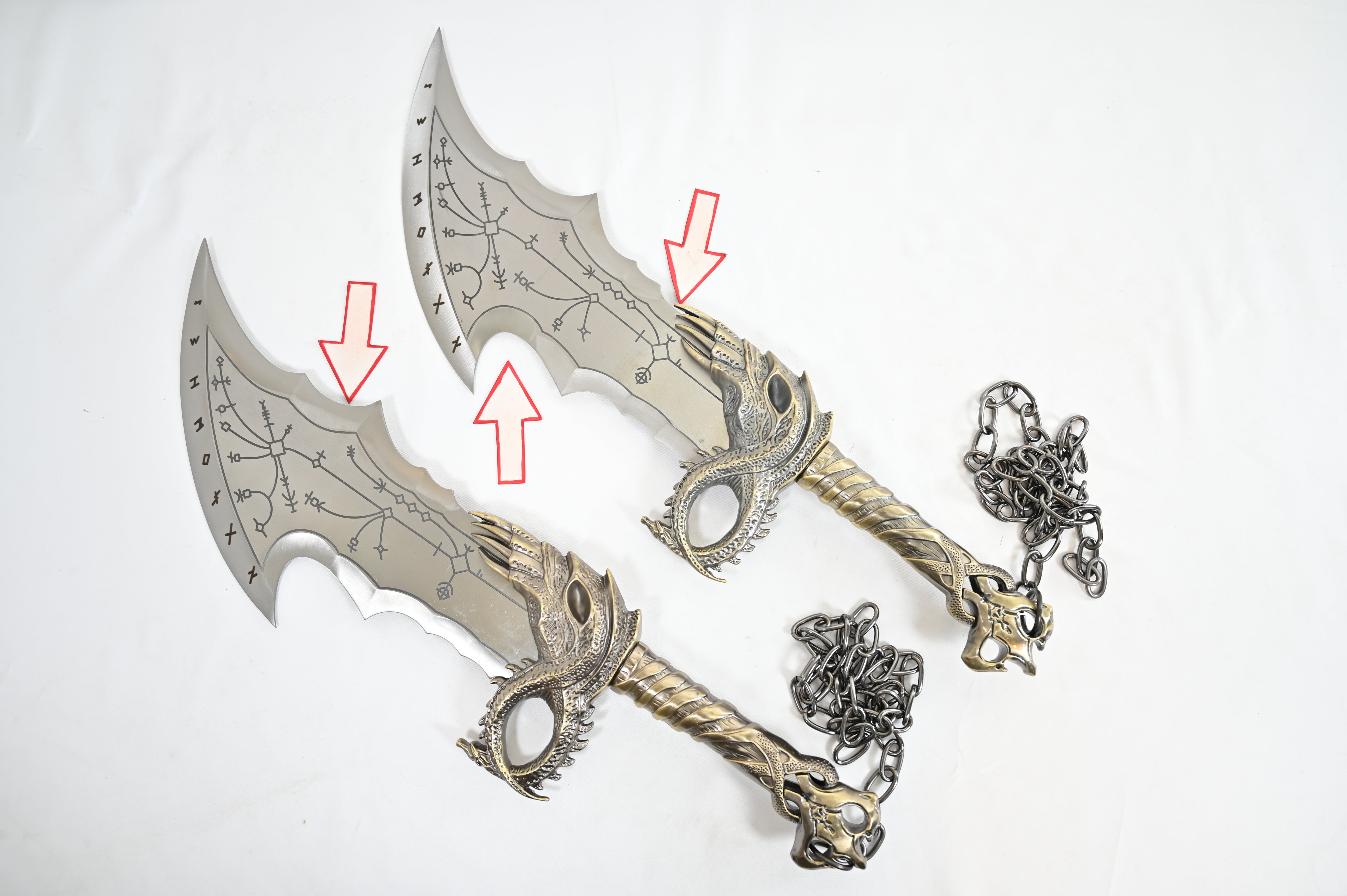 Espadas del Caos V2 - hoja manchada y rayada