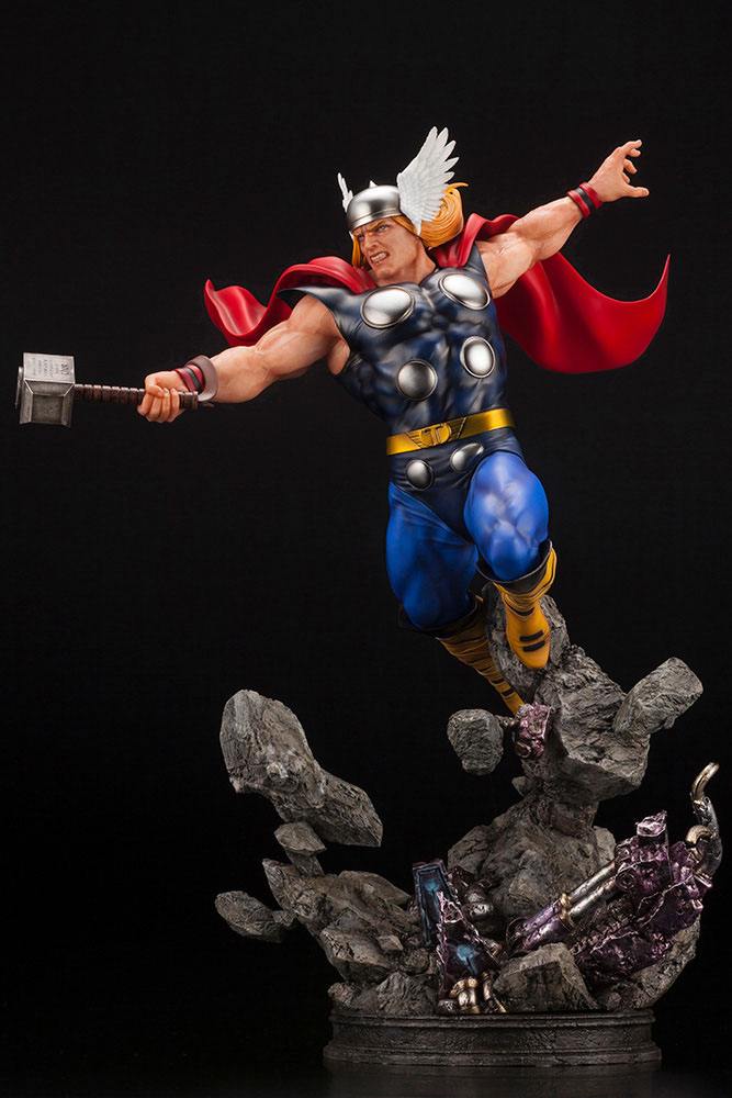 Fine Art Statue - Thor Avengers - Marvel