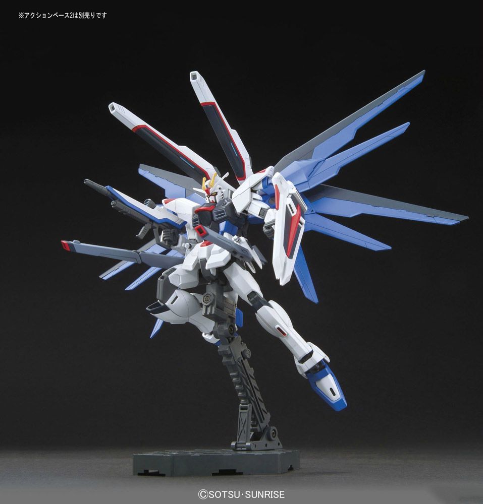 HGCE 1/144 ZGMF-X10A Freedom Gundam