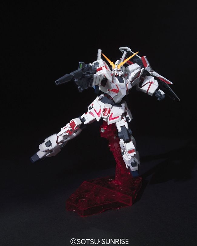 HGUC 1/144 RX-0 Unicorn (Destroy Mode) Gundam