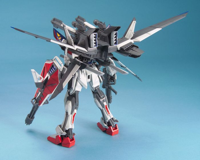 MG 1/100 GAT-X105E Strike E + IWSP (Astray Lukas O'Donnell Custom) Gundam