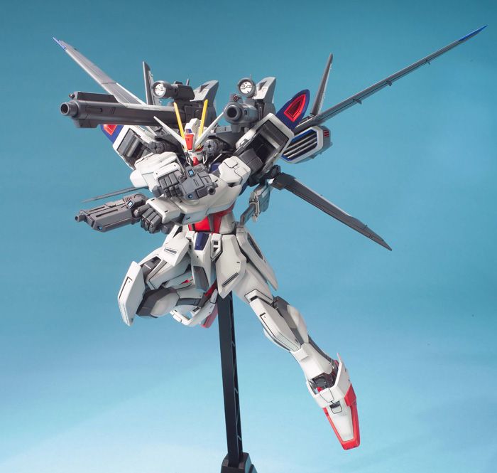 MG 1/100 GAT-X105E Strike E + IWSP (Astray Lukas O'Donnell Custom) Gundam