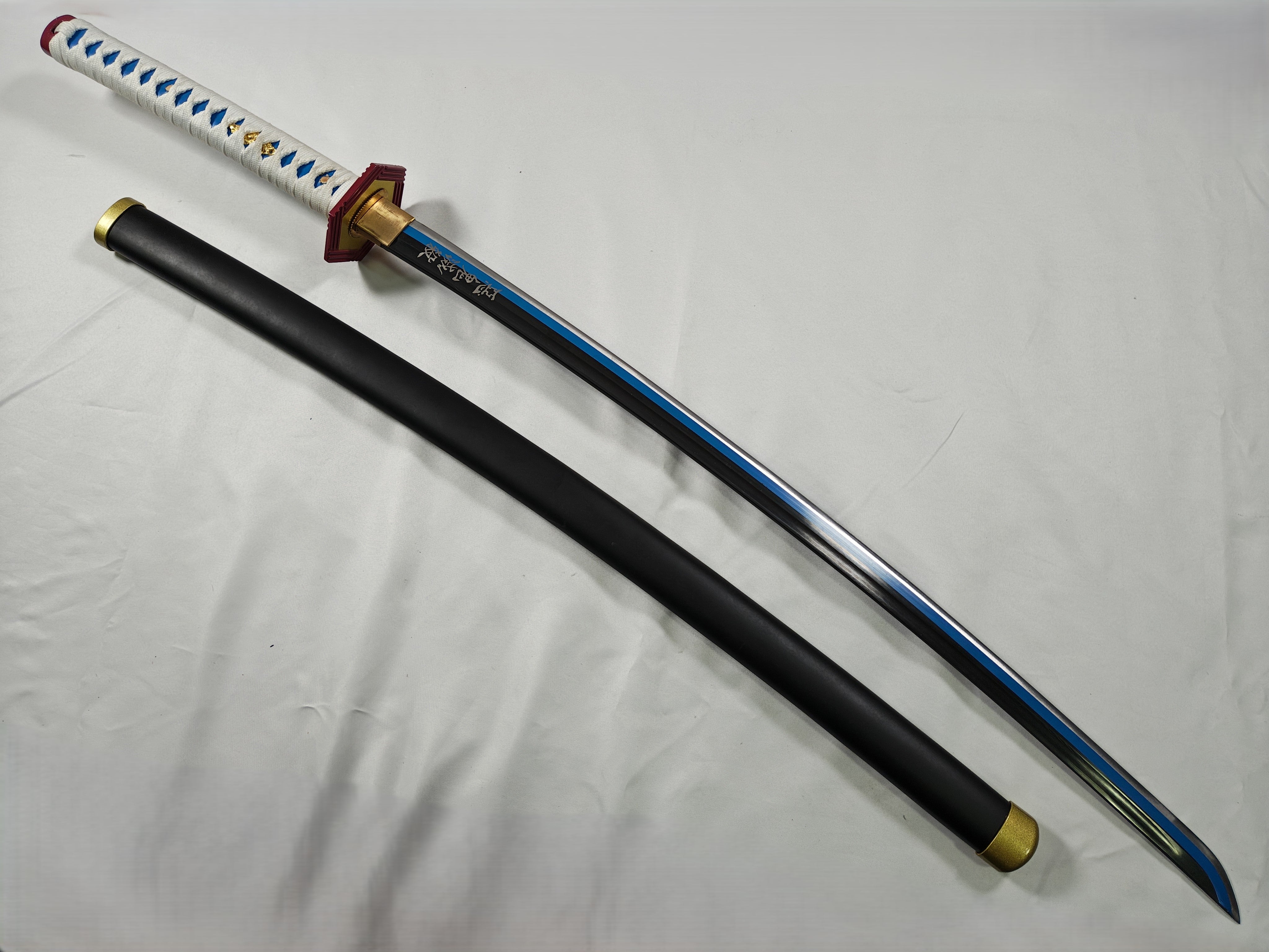 Water Hashira - versión Deluxe - hoja rayada - habaki rayado