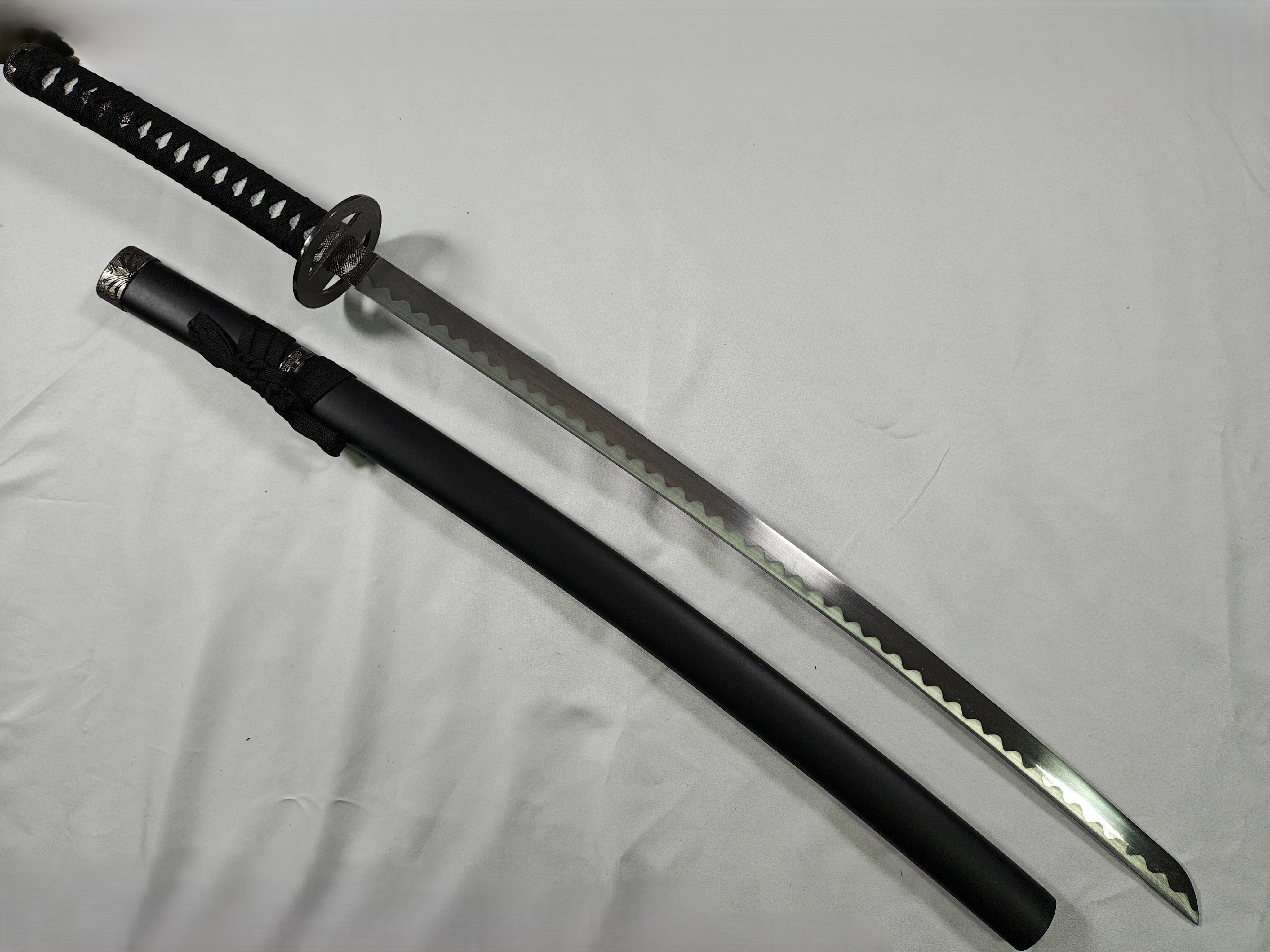 Sakabato - hoja descuadrada