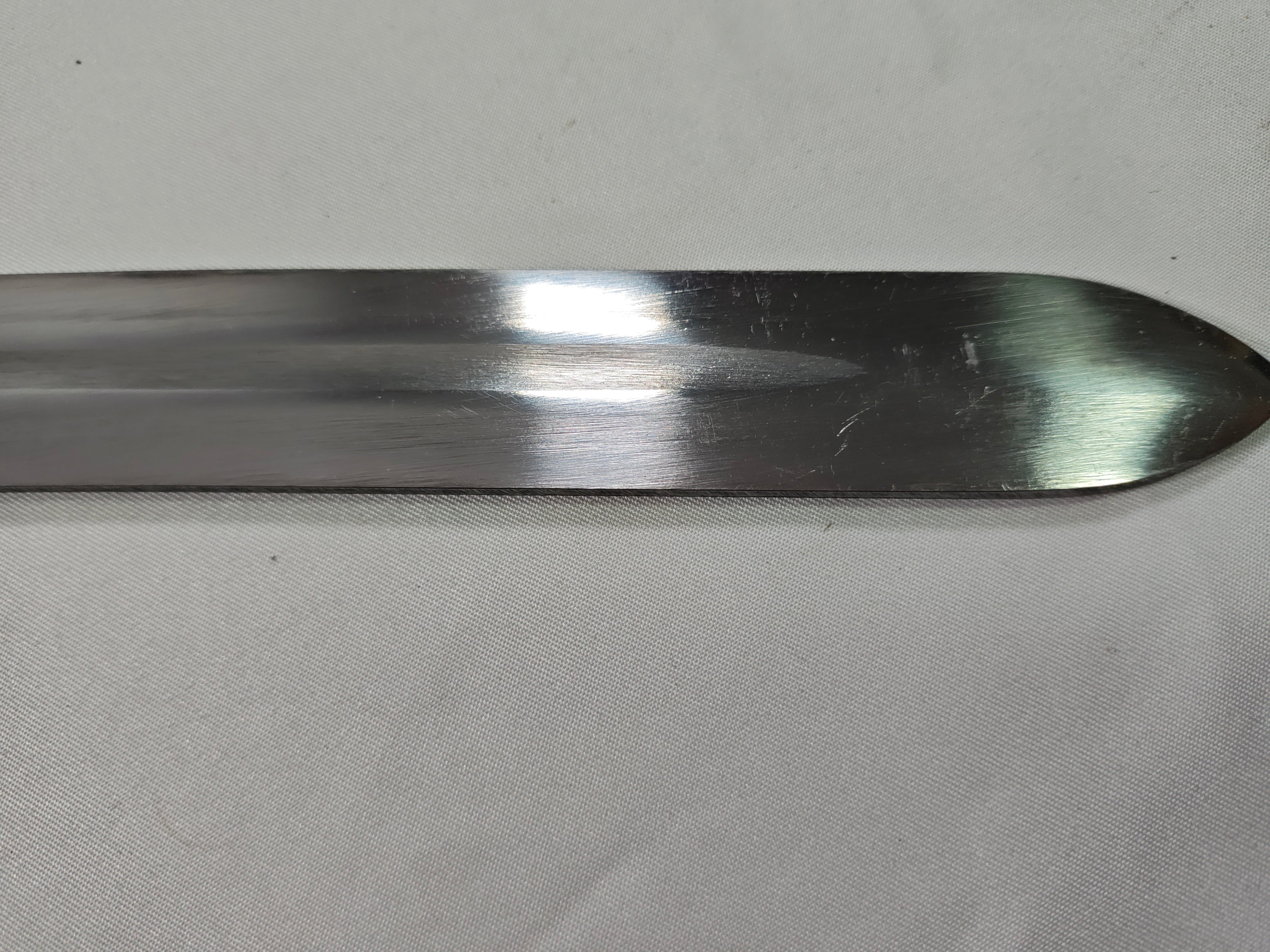 Typhoon Swell - hoja rayada, pomo chueco