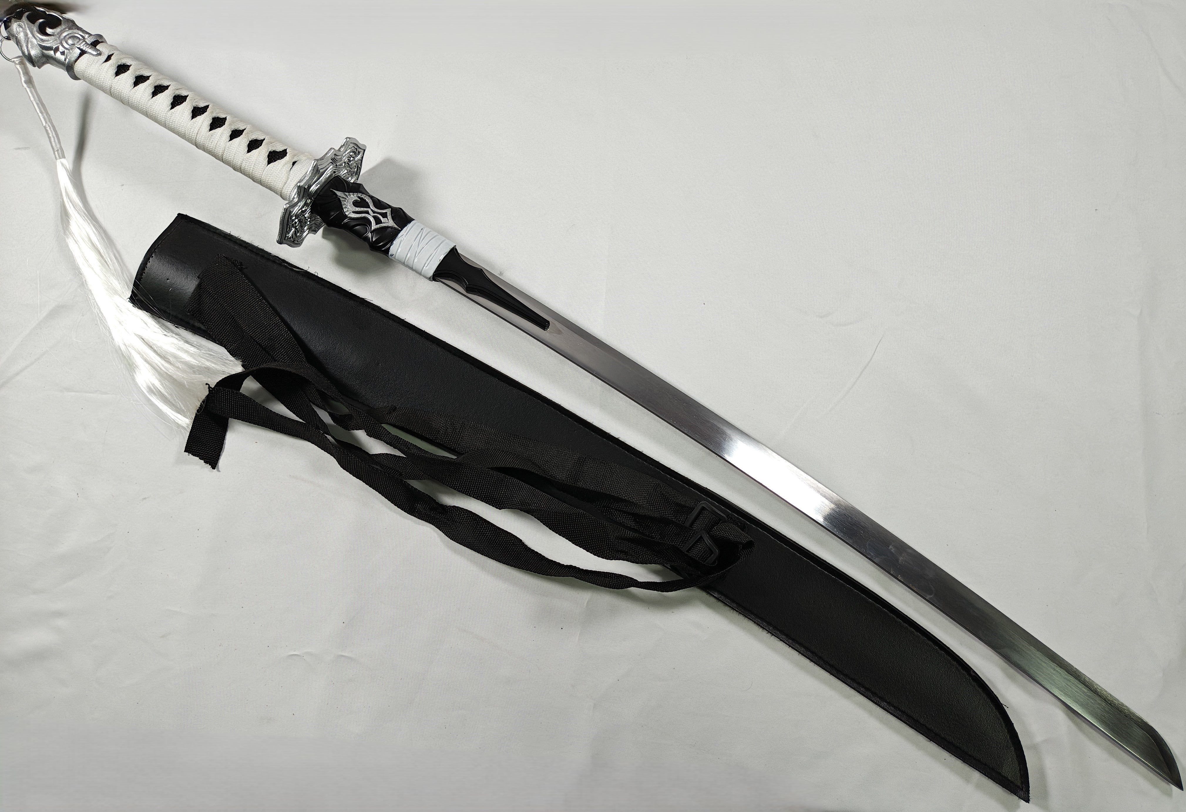 Contrato Virtuoso - hoja con óxido, habaki manchado