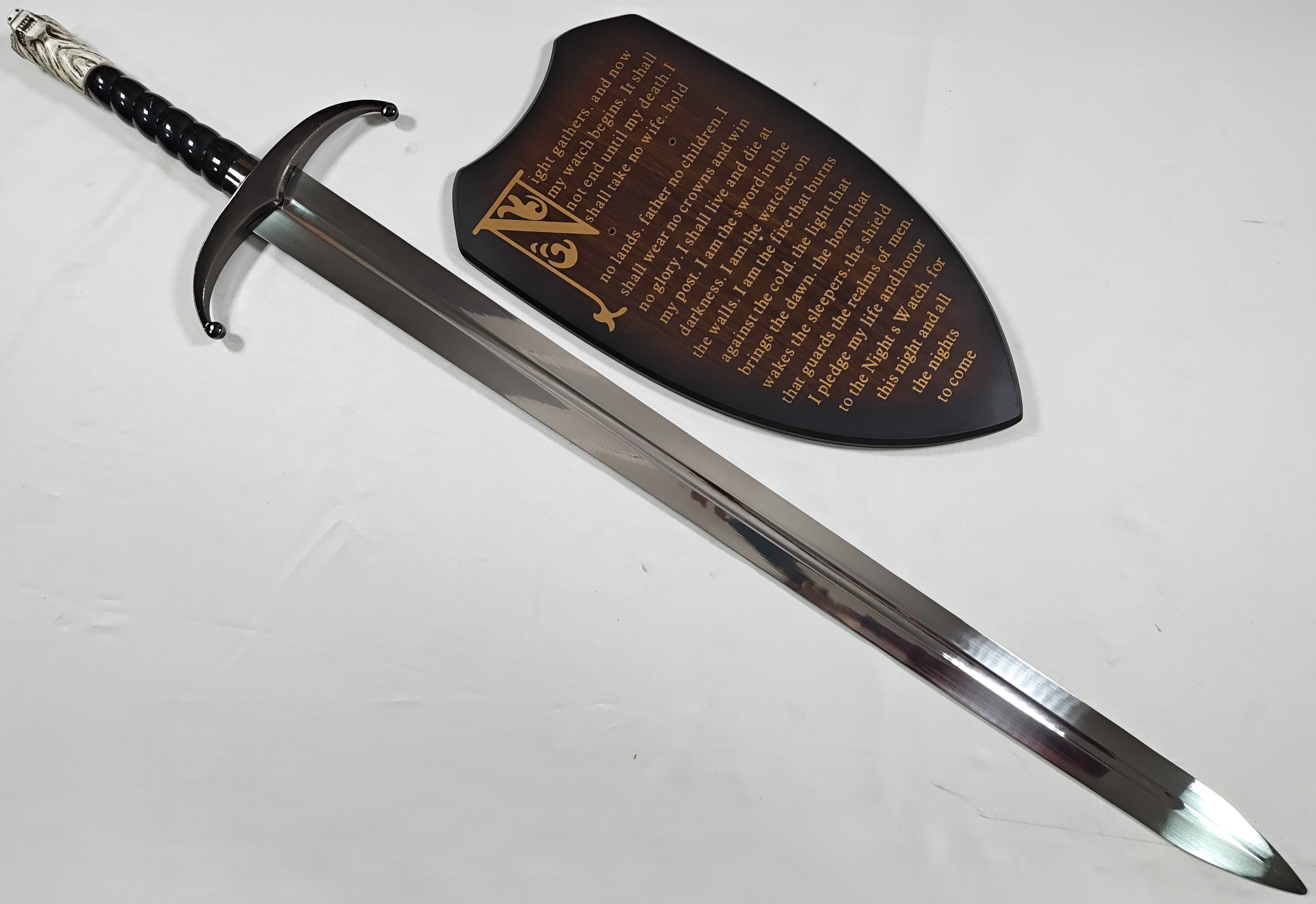 Longclaw - mango rayado, guardamanos rayado