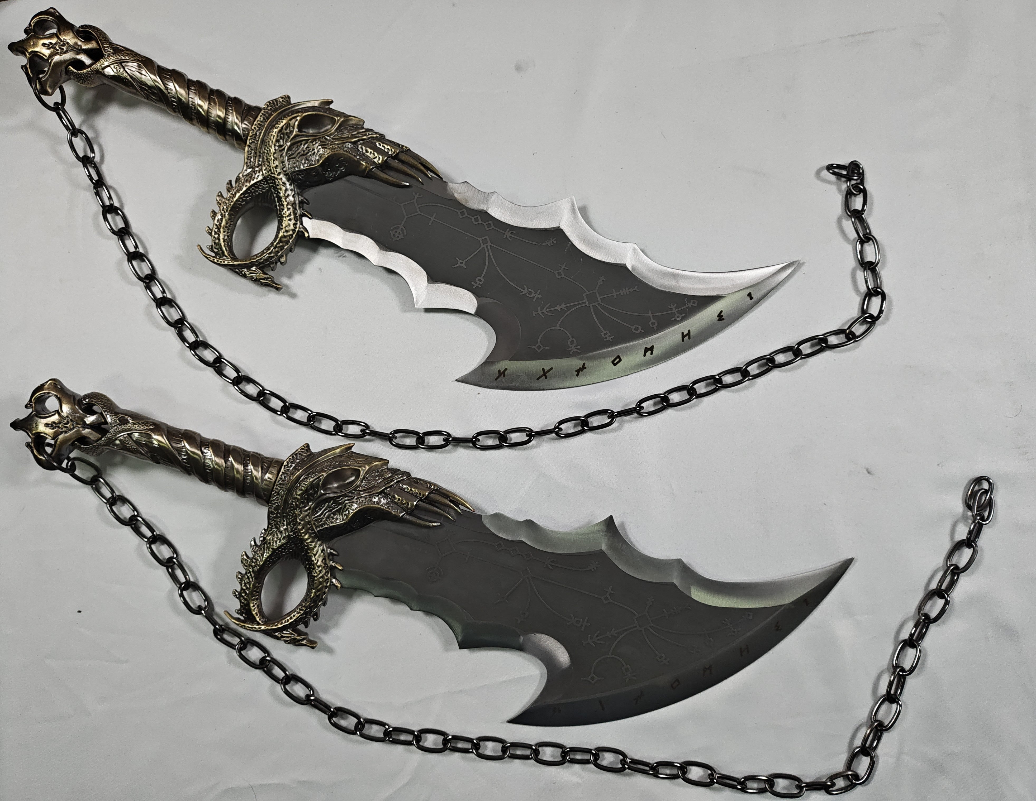 Espadas del Caos V2 - hojas manchadas y rayadas