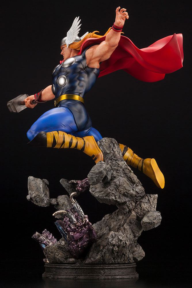 Fine Art Statue - Thor Avengers - Marvel