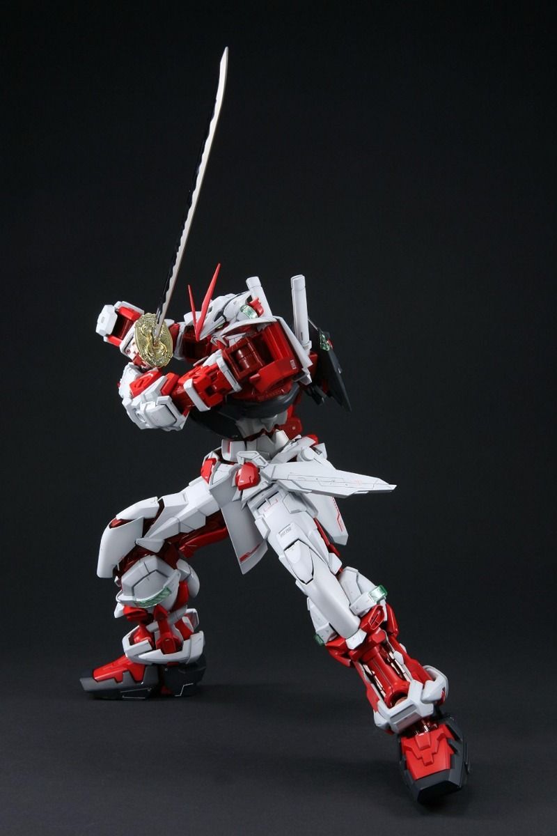 PG 1/60 MBF-P02 Astray Red Frame Gundam