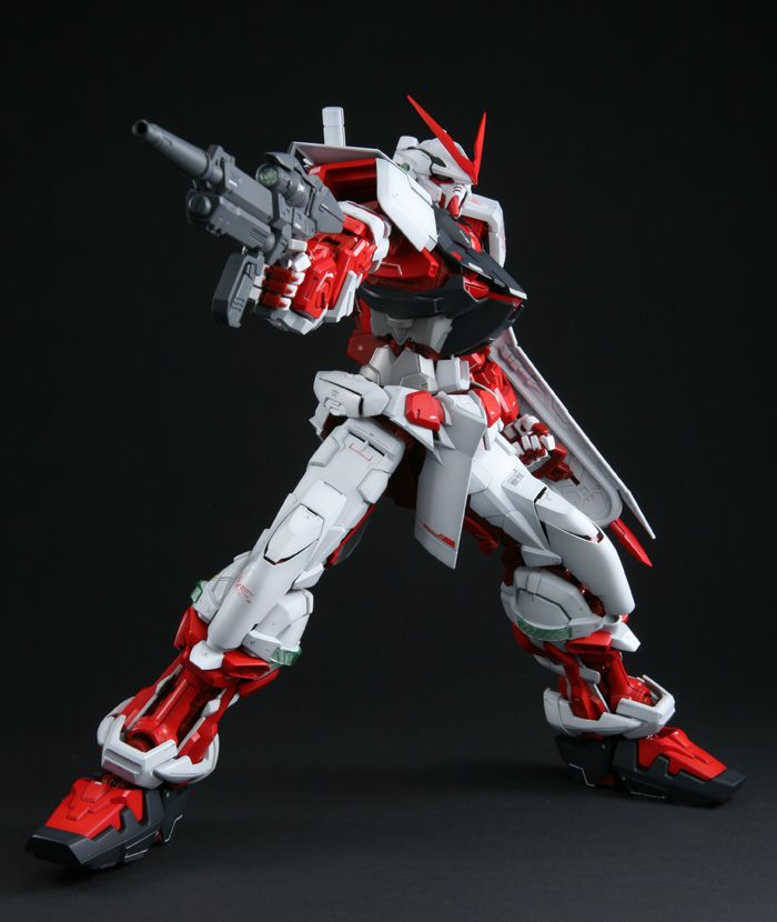 PG 1/60 MBF-P02 Astray Red Frame Gundam